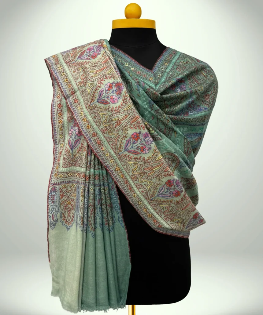 Handmade Pashmina Jamawar Shawl With Sozni Embroidery in Emerald Green