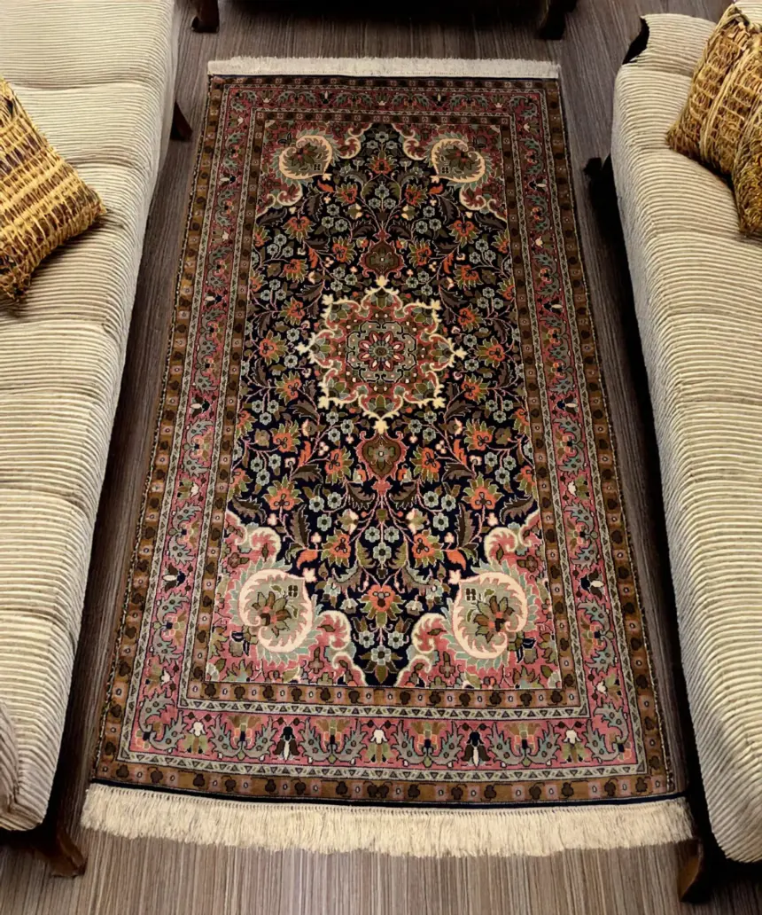 Carpet Silk Handmade (2.5'x4'Ft.)