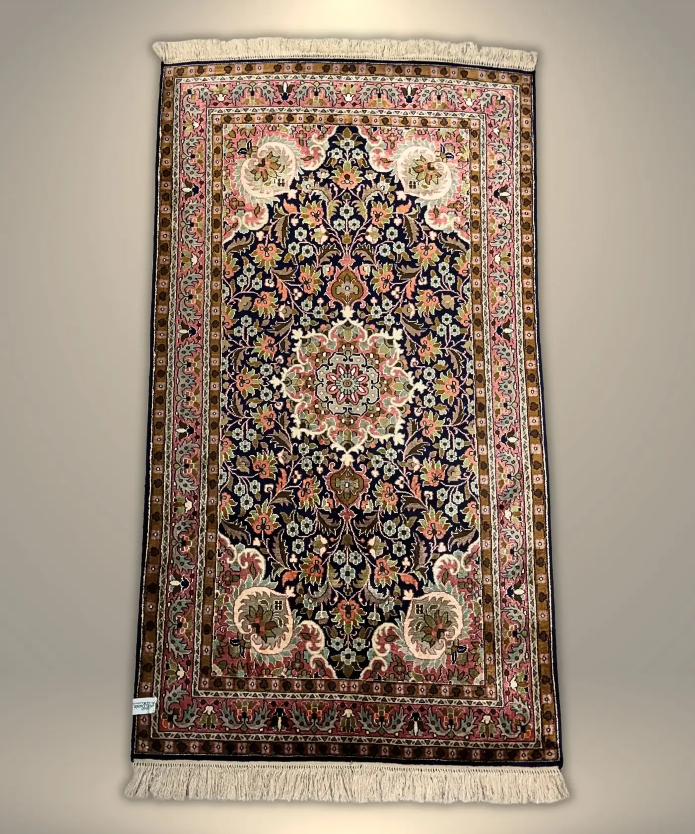 Carpet Silk Handmade (2.5'x4'Ft.) - Image 2