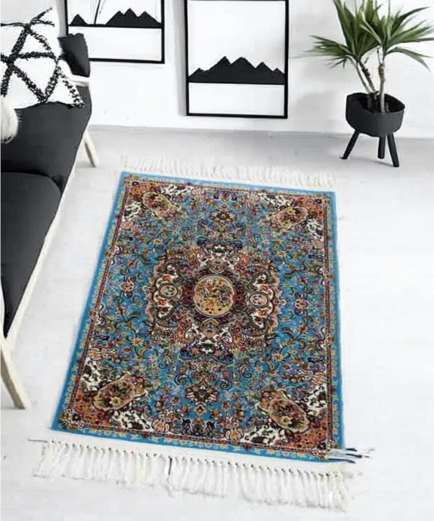Oriental Woollen Carpet [2′ x 3′ Ft.]