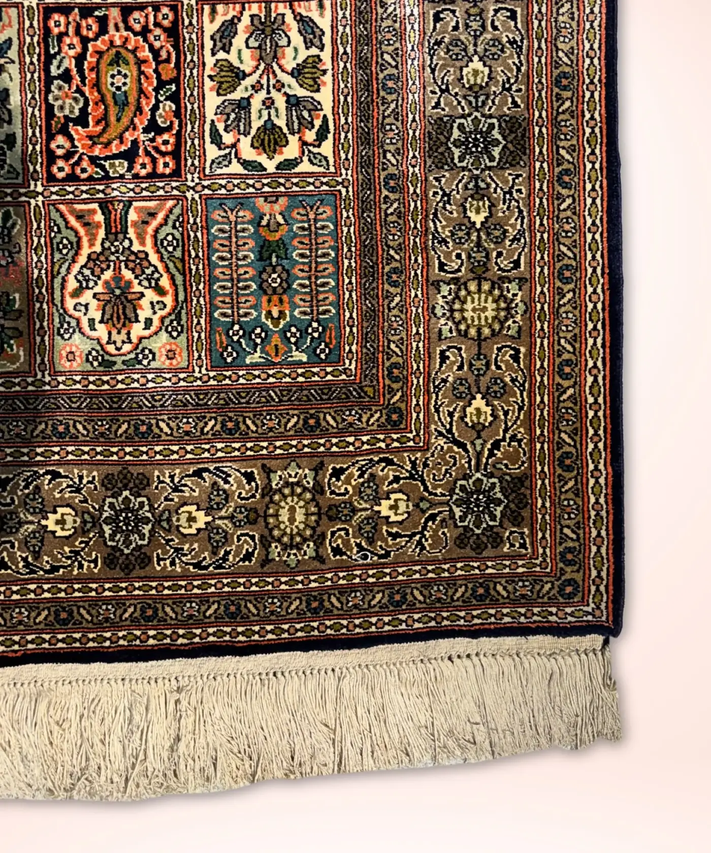 Carpet Handmade Silk ( 3 X 5’Ft.) - Image 4