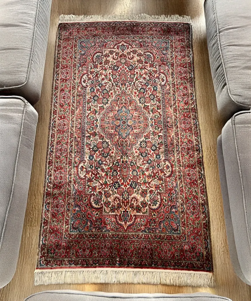 Carpet Handmade Silk (2.5 X 4’Ft.)