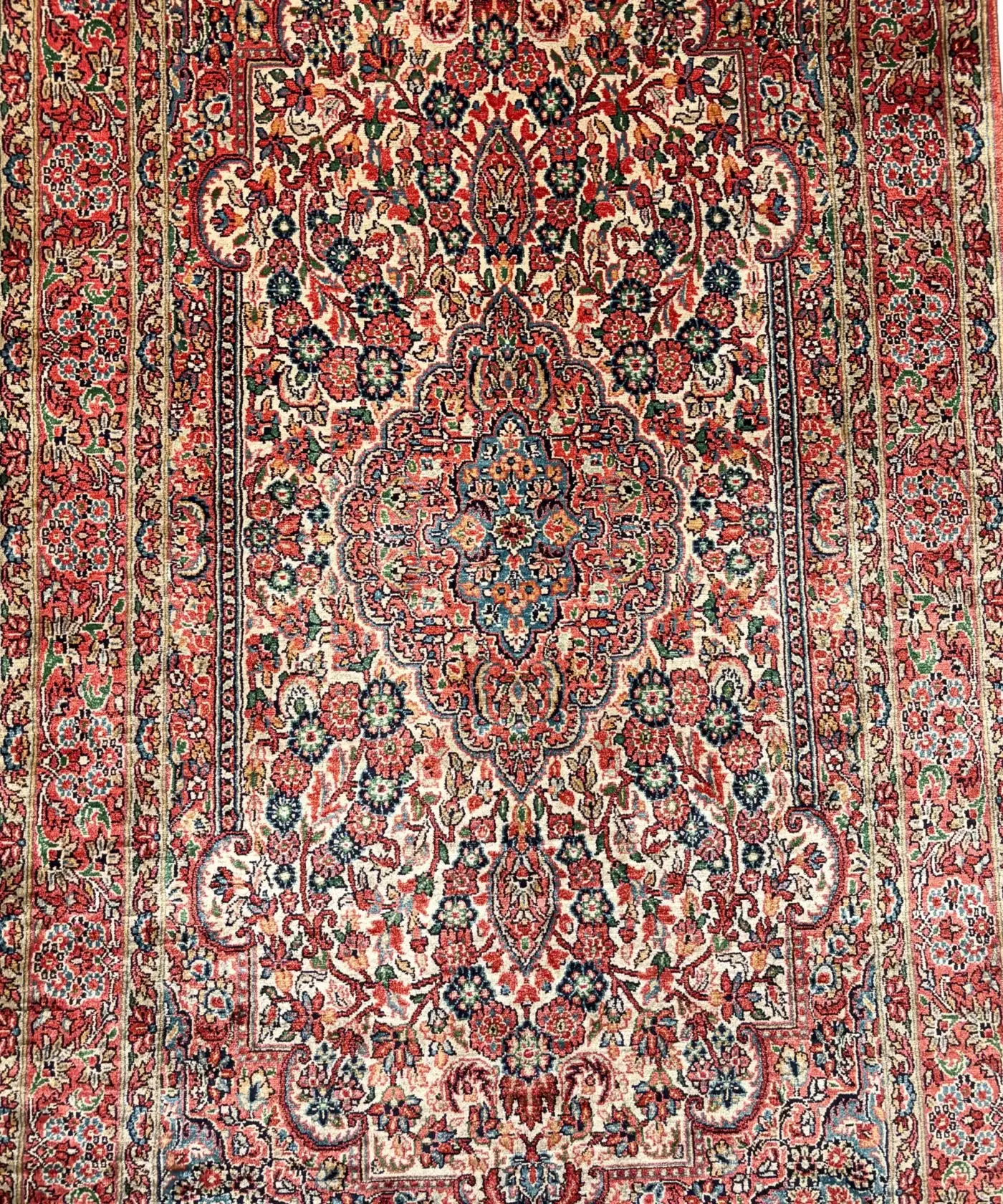 Carpet Handmade Silk (2.5 X 4’Ft.) - Image 3