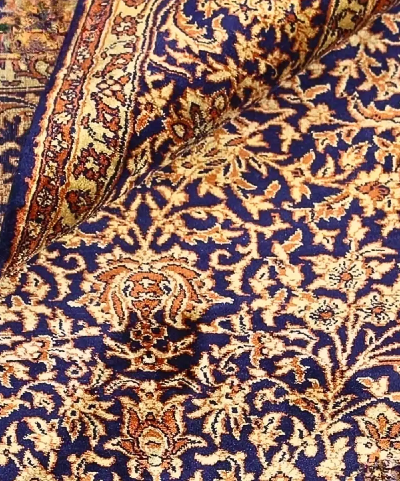 Carpet Handmade Silk (5' x 7' Ft.) - Image 4