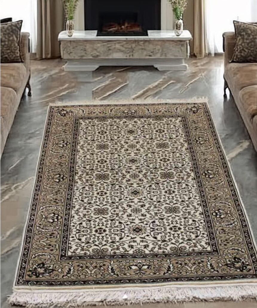 Oriental HM Woollen Carpet (4' x 6' Ft.)