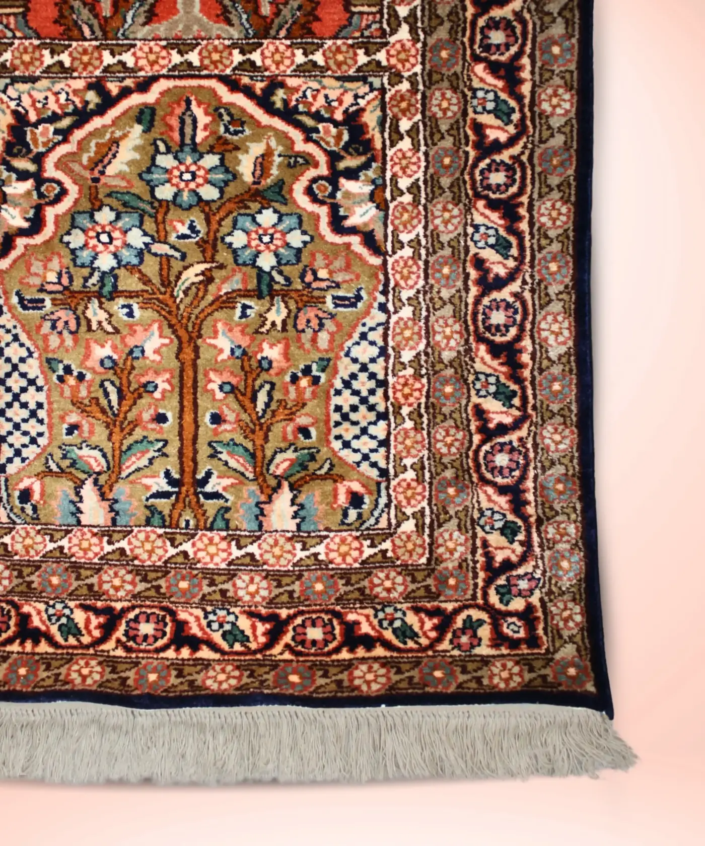 Carpet Handmade Silk On Cotton (2.5' X 4'ft) - Image 4