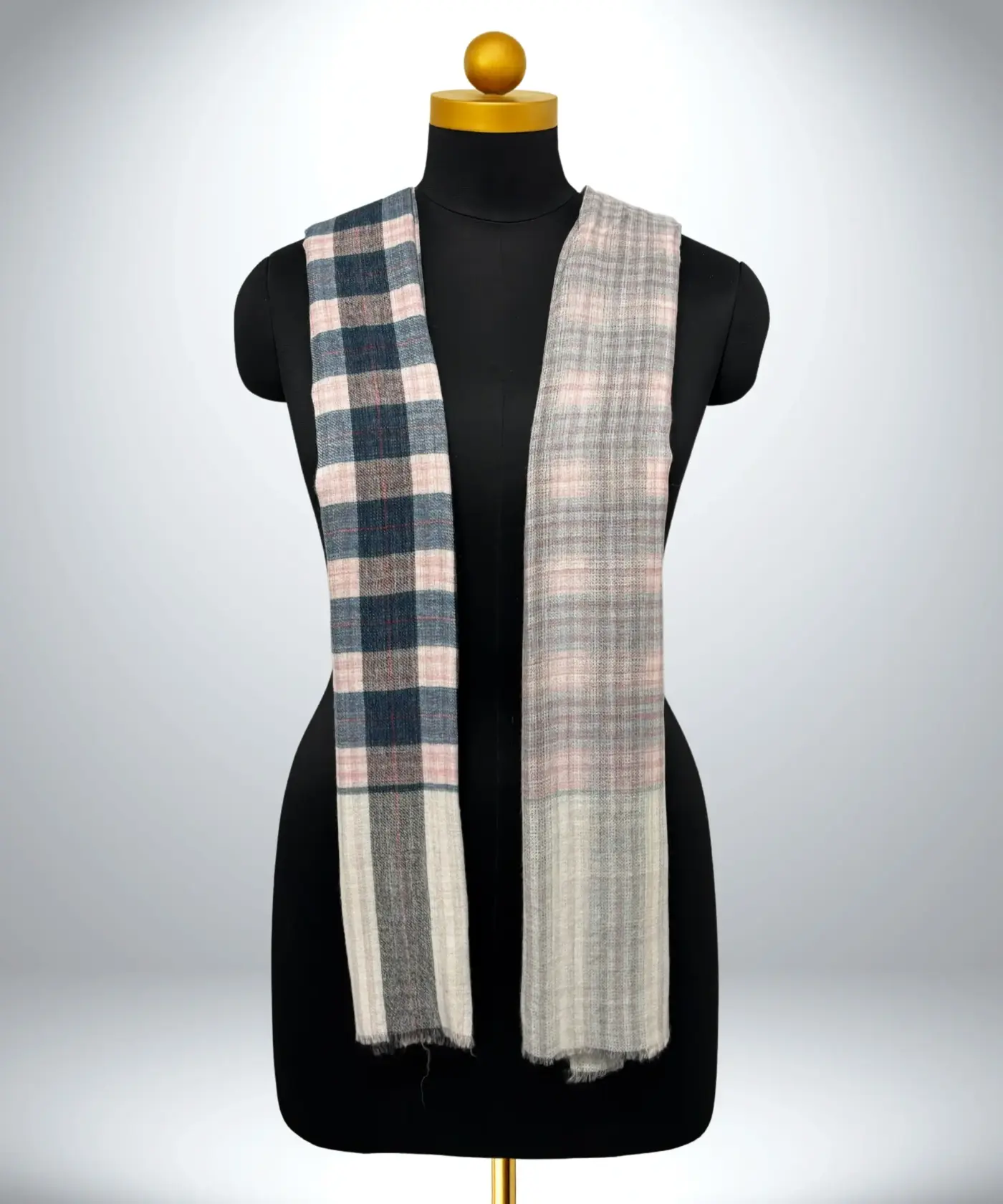 Stole Reversible Check - Image 13