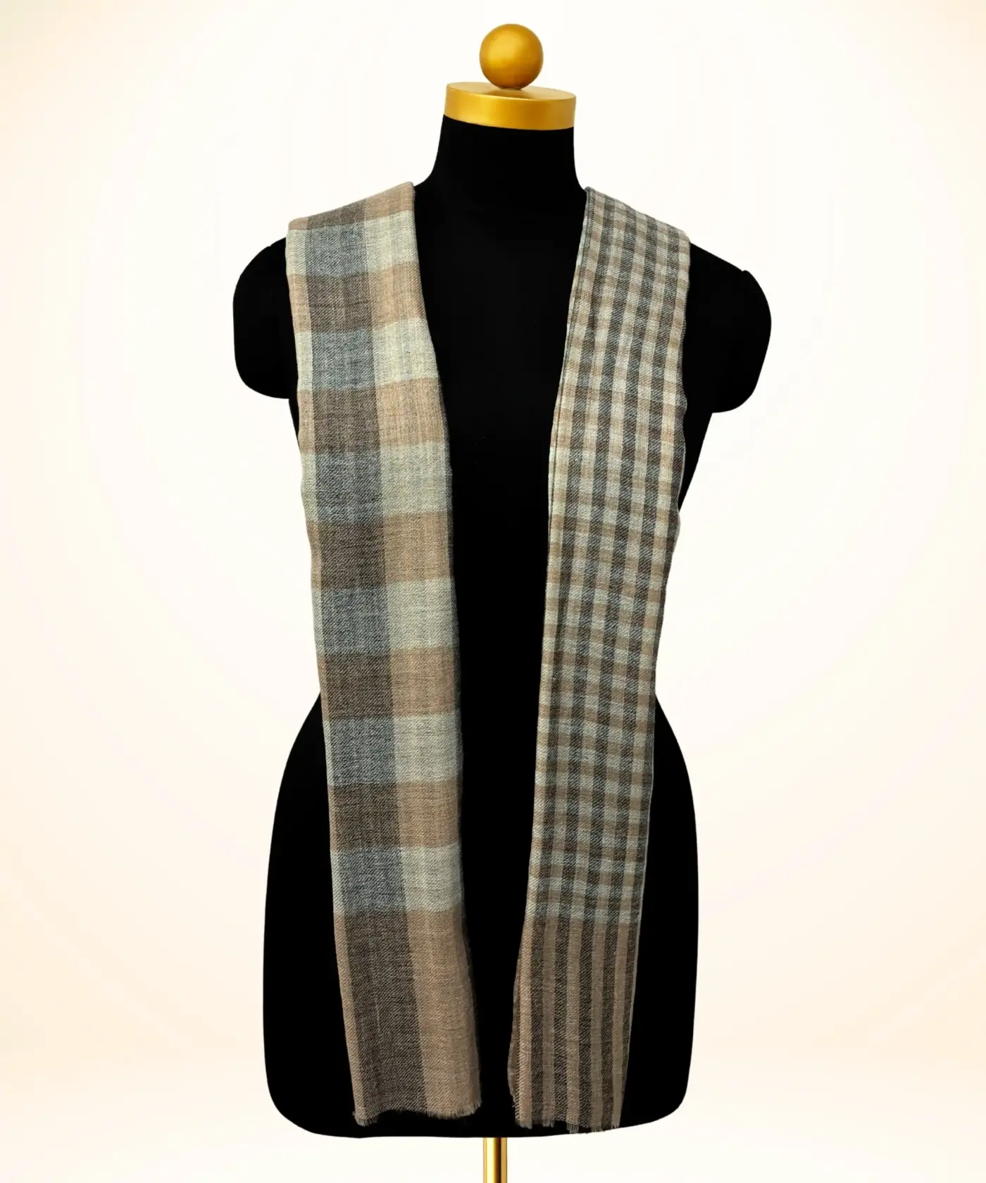 Stole Reversible Check - Image 4