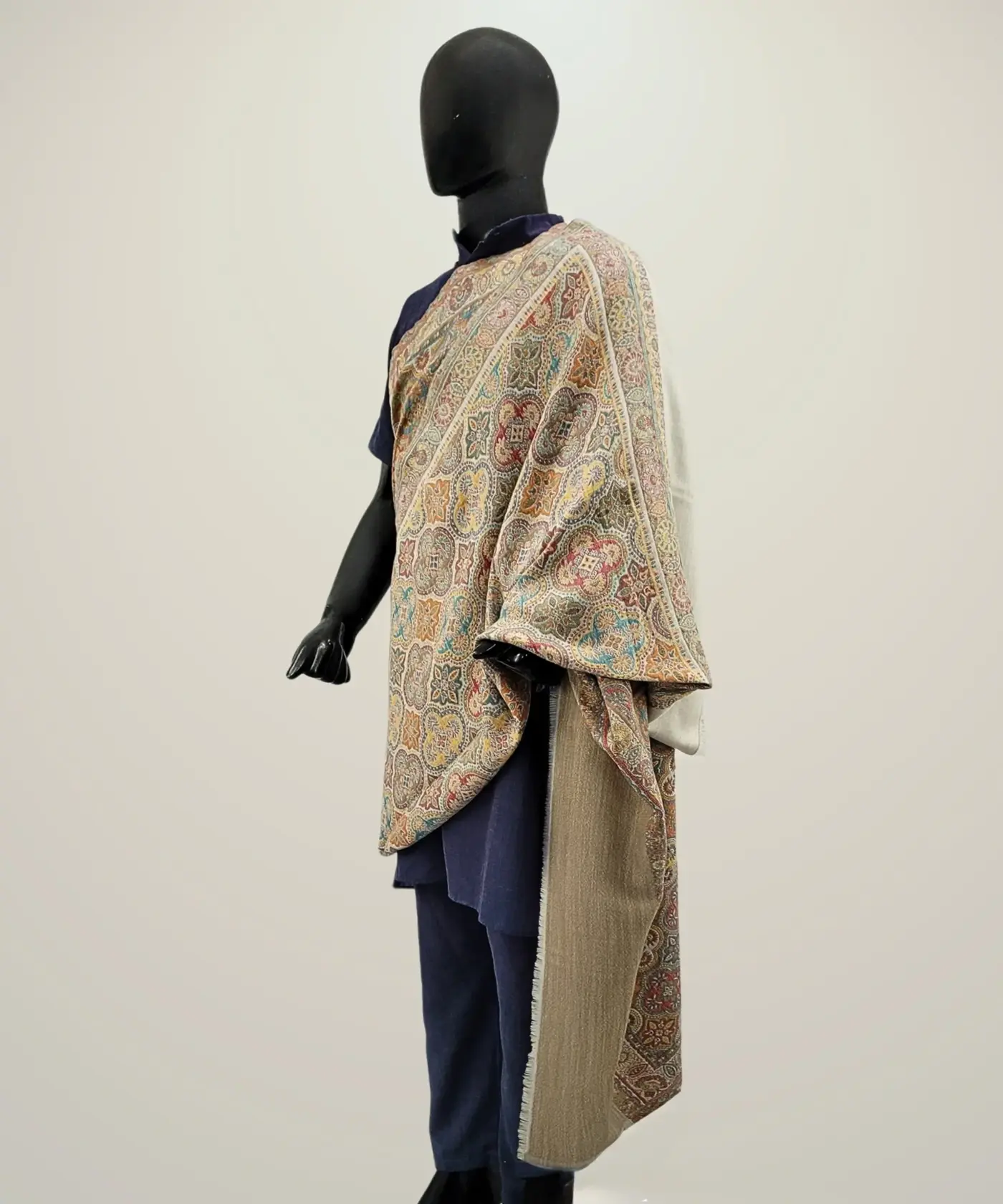 Shawl Men Reversible Kani - Image 2
