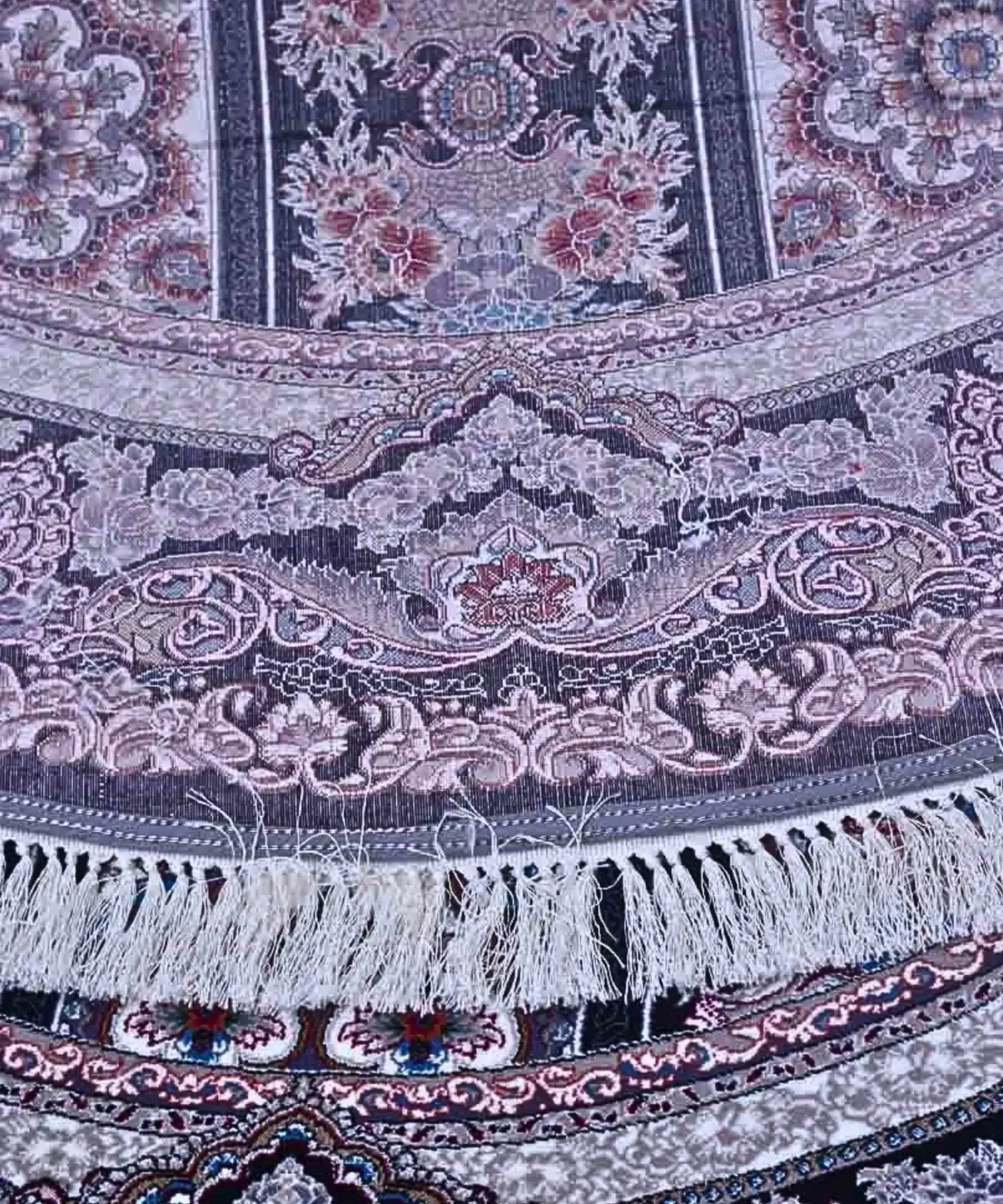 Round Woollen Carpet (6' x 6' Ft.) - Image 3
