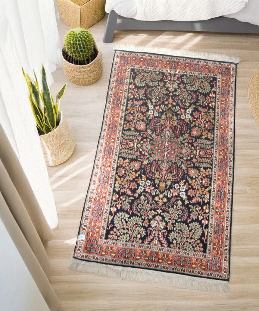 Carpet Handmade Silk On Cotton (2.5' X 4'ft)